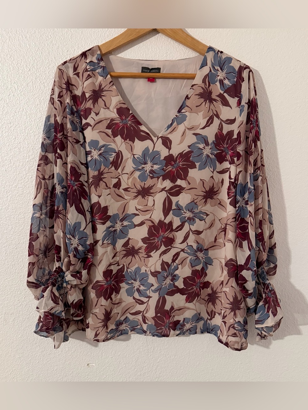 Vince Camuto Balloon Sleeve Blouse Size XL Smocked Cuffs NWT